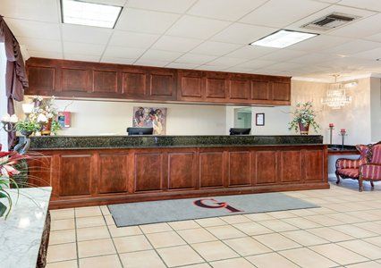 Travelodge By Wyndham East Hotel