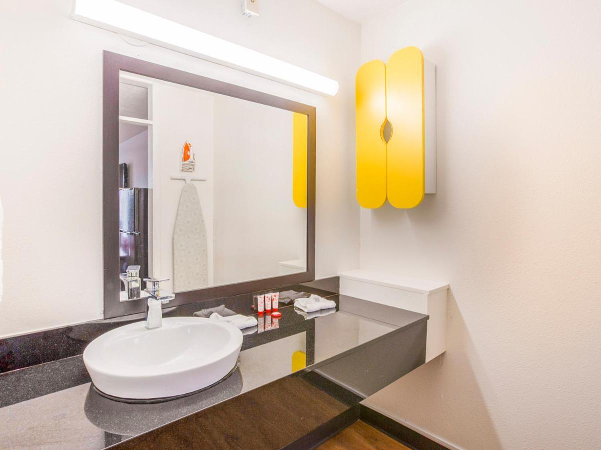 Travelodge By Wyndham East