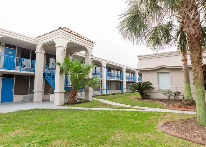 Travelodge By Wyndham Baton Rouge East