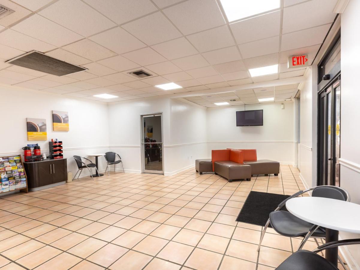 Travelodge By Wyndham East 3* Baton Rouge