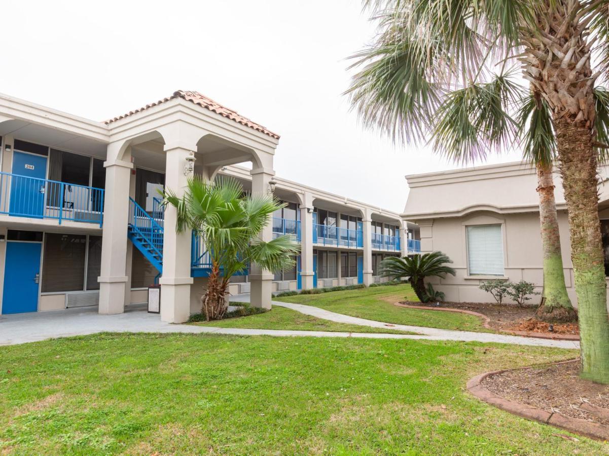 Travelodge By Wyndham East