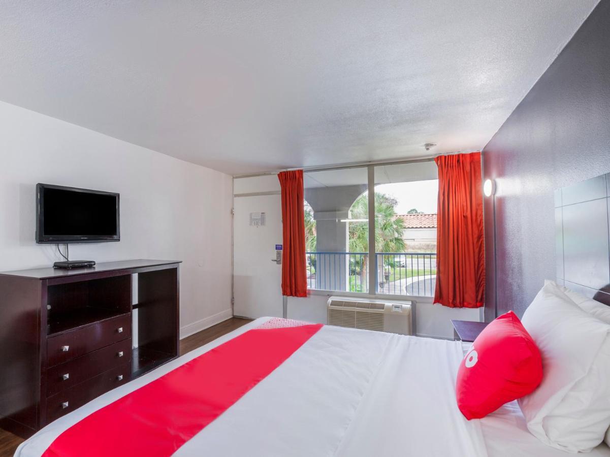 Travelodge By Wyndham East Hotel Baton Rouge