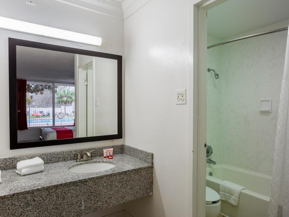 Travelodge By Wyndham East 3* Baton Rouge