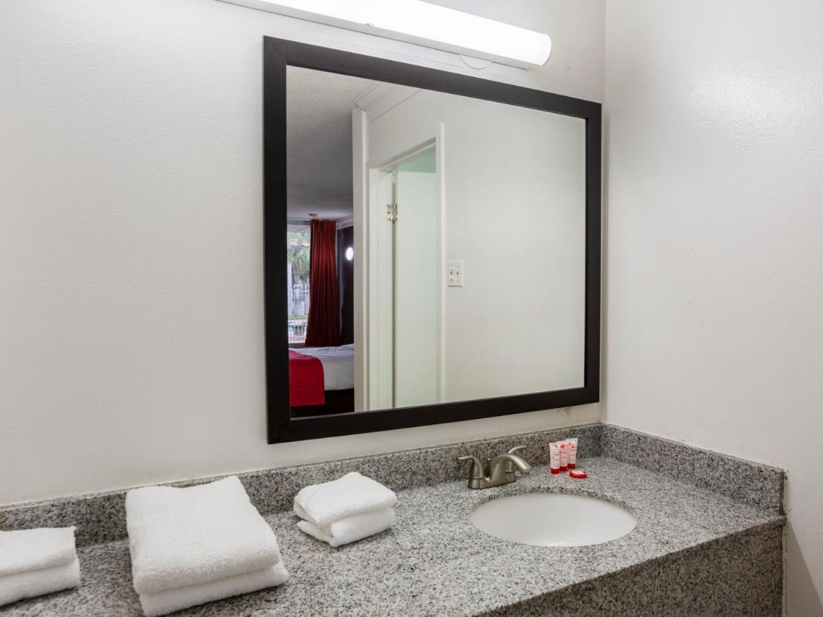 Travelodge By Wyndham East